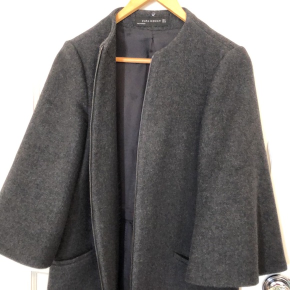 Zara’s coat - Picture 2 of 8